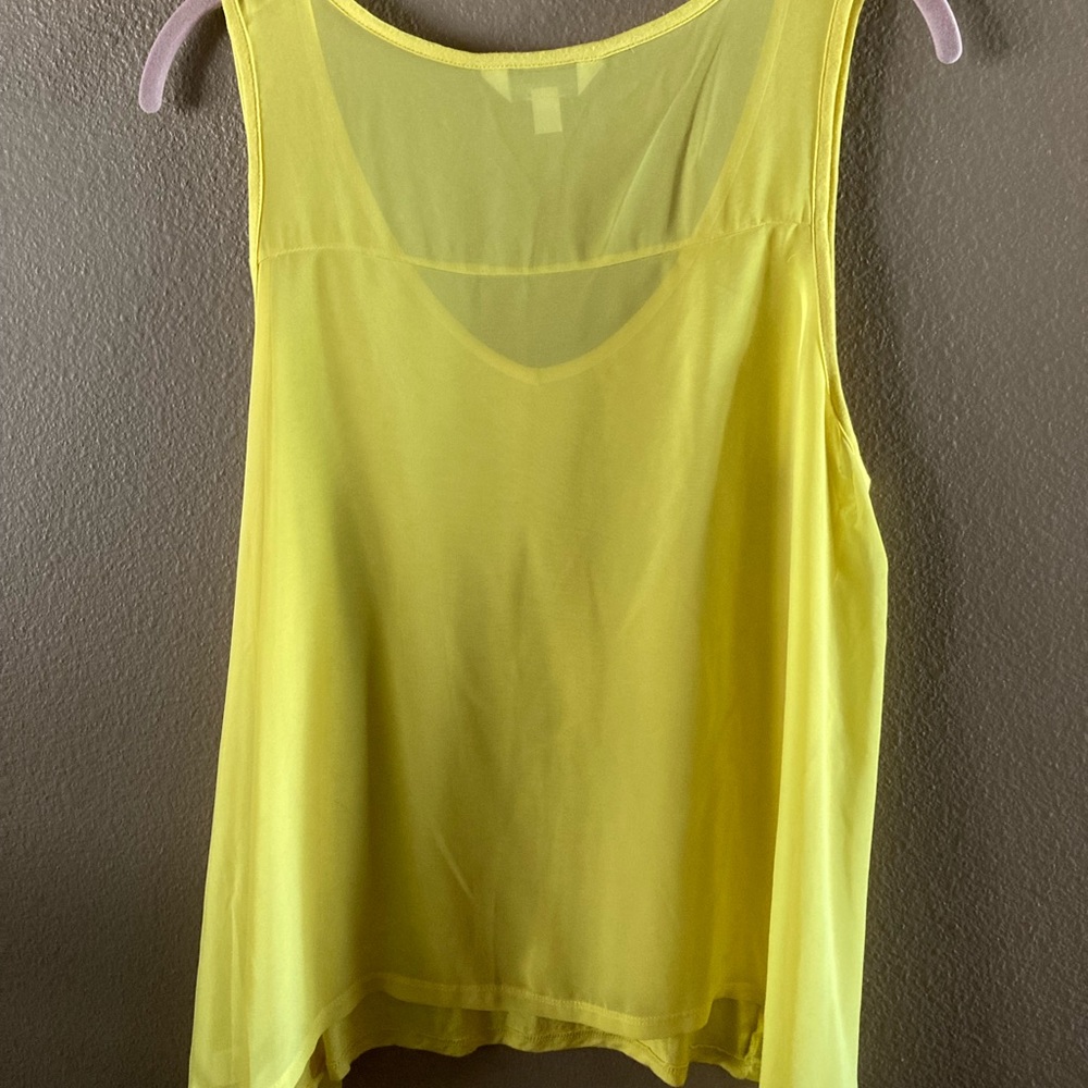2 flowy Tanks - Picture 6 of 6